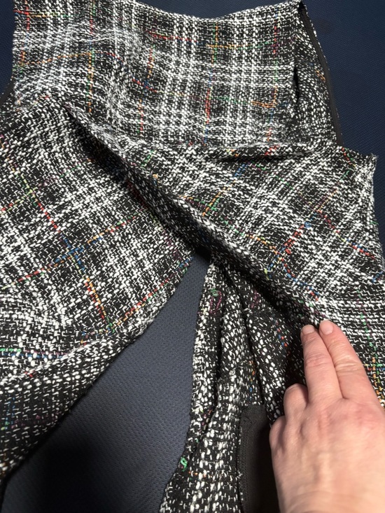 BCBGeneration Black Plaid Tweed Sleeveless Jumpsuit with Multicolor Flecks - Picture 12 of 13